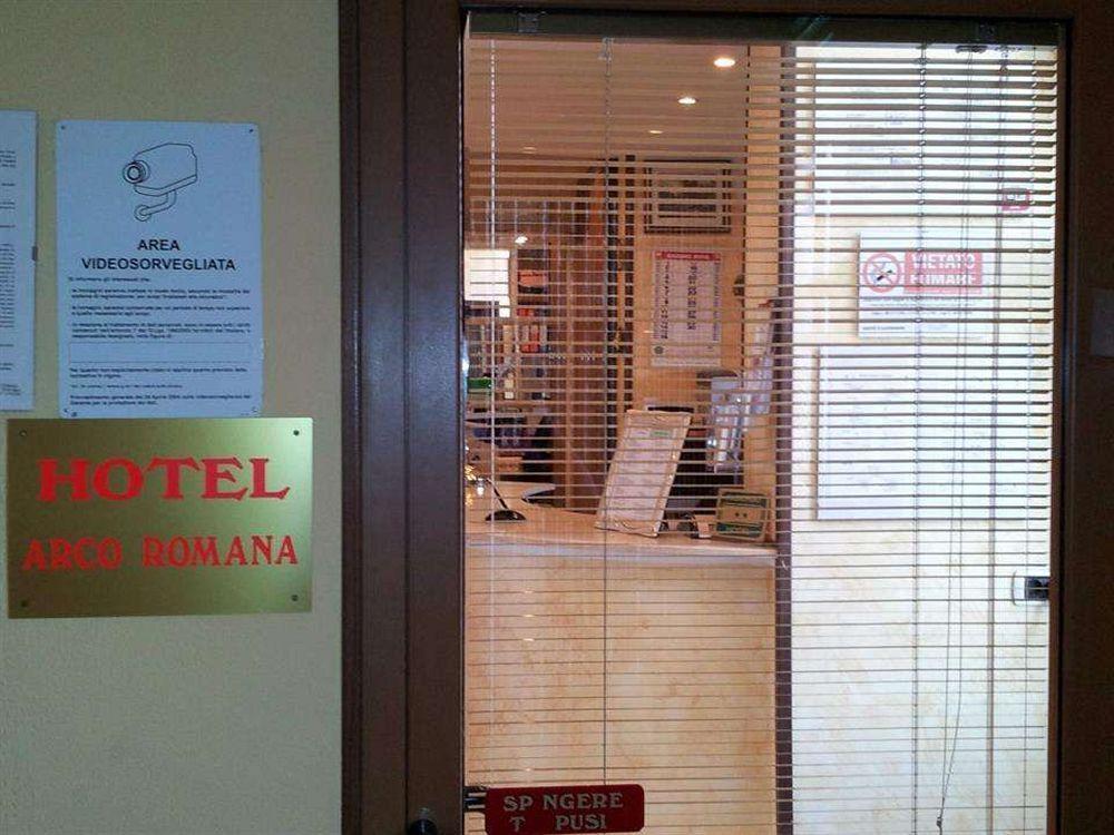 Hotel Arco Romana Milánó Kültér fotó